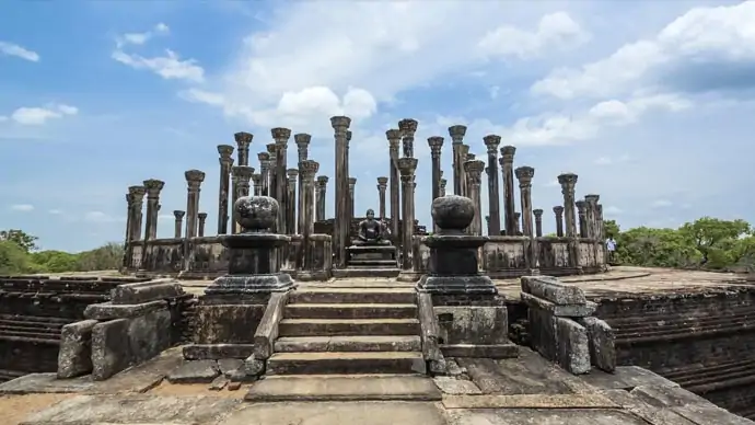 Tempel-Ruinen von Polonnaruwa in Sri Lanka