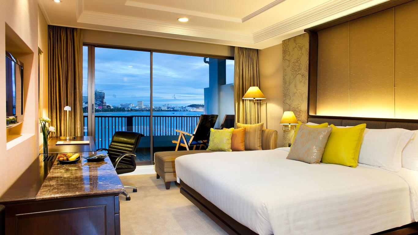 Dusit Thani Pattaya